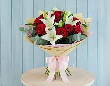 Букет цветов из:  Лилии и Розы в Дубранивке