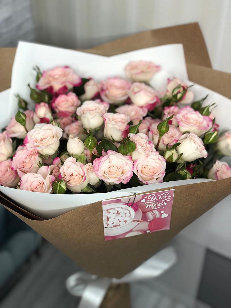 Букет цветов из: Розы в Дубранивке