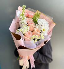 Букет цветов из:  Хризантемы и Розы в Дубранивке