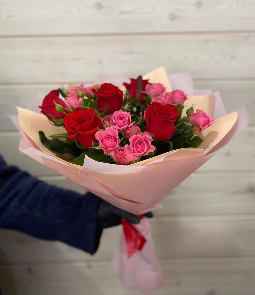 Букет цветов из: Розы в Дубранивке