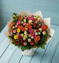 Букет Микс из разноцветных кустовых роз в Дубранивке